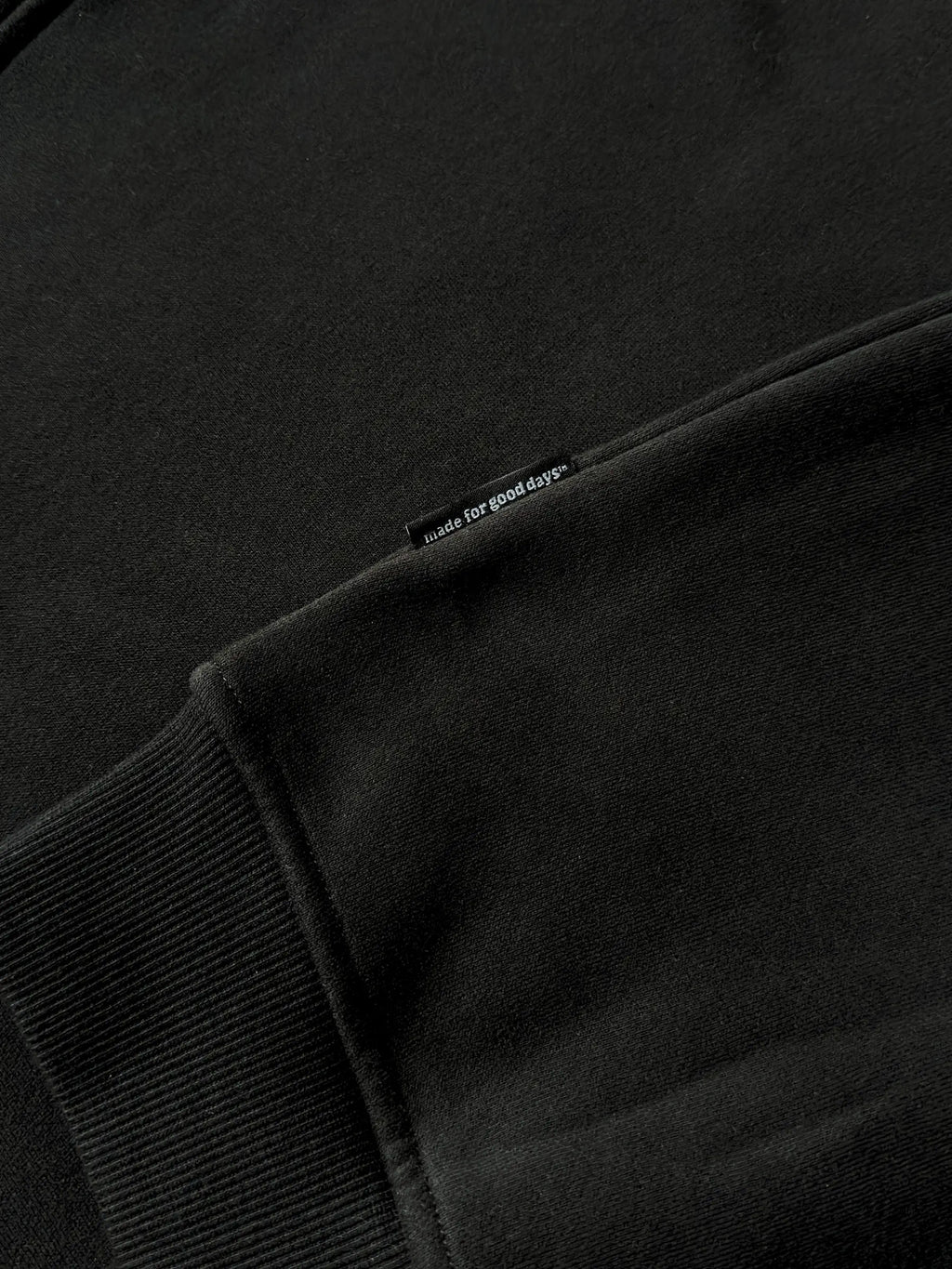 THE SIGNATURE — Hoodie