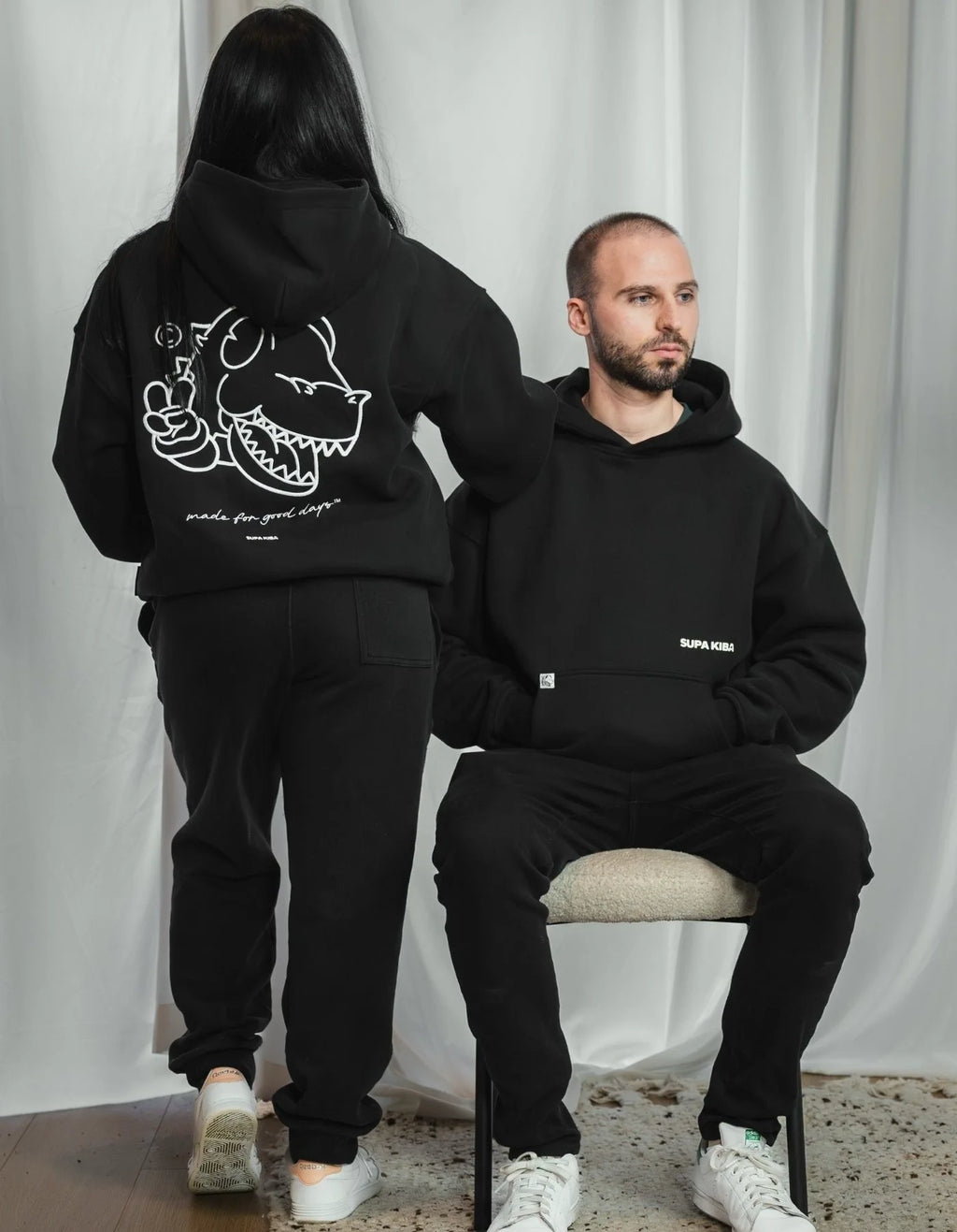 THE SIGNATURE — Hoodie