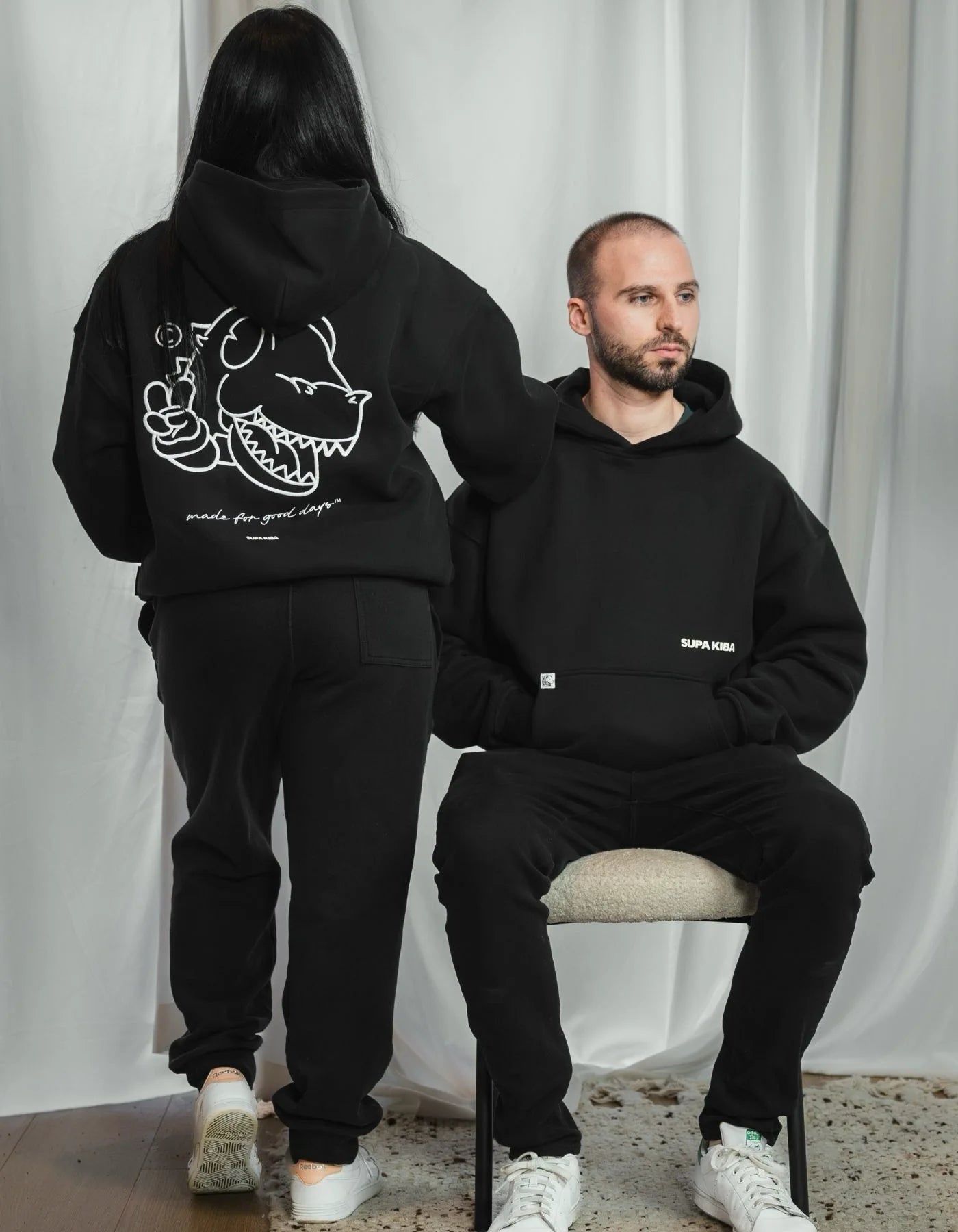 THE SIGNATURE — Hoodie