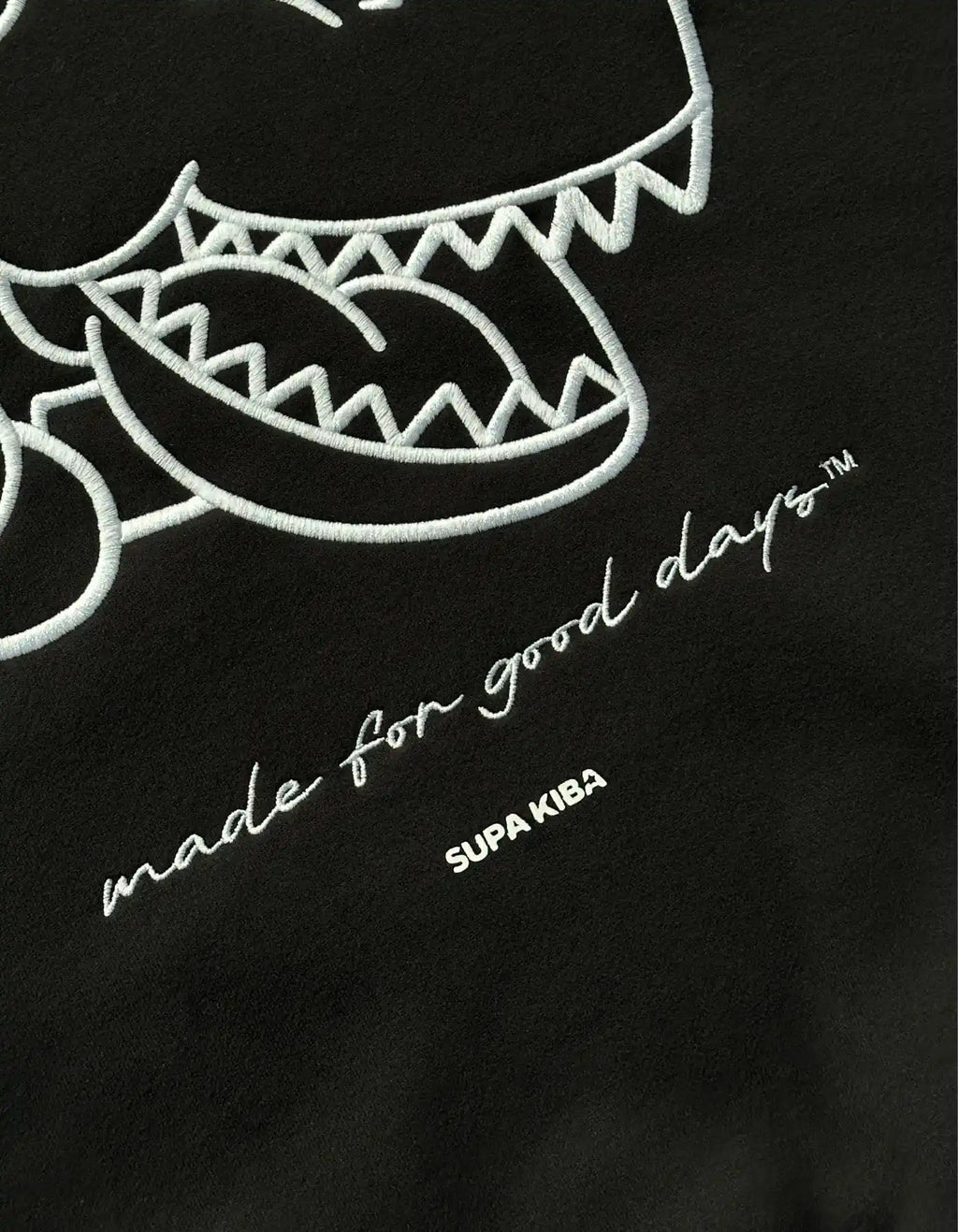 THE SIGNATURE — Hoodie