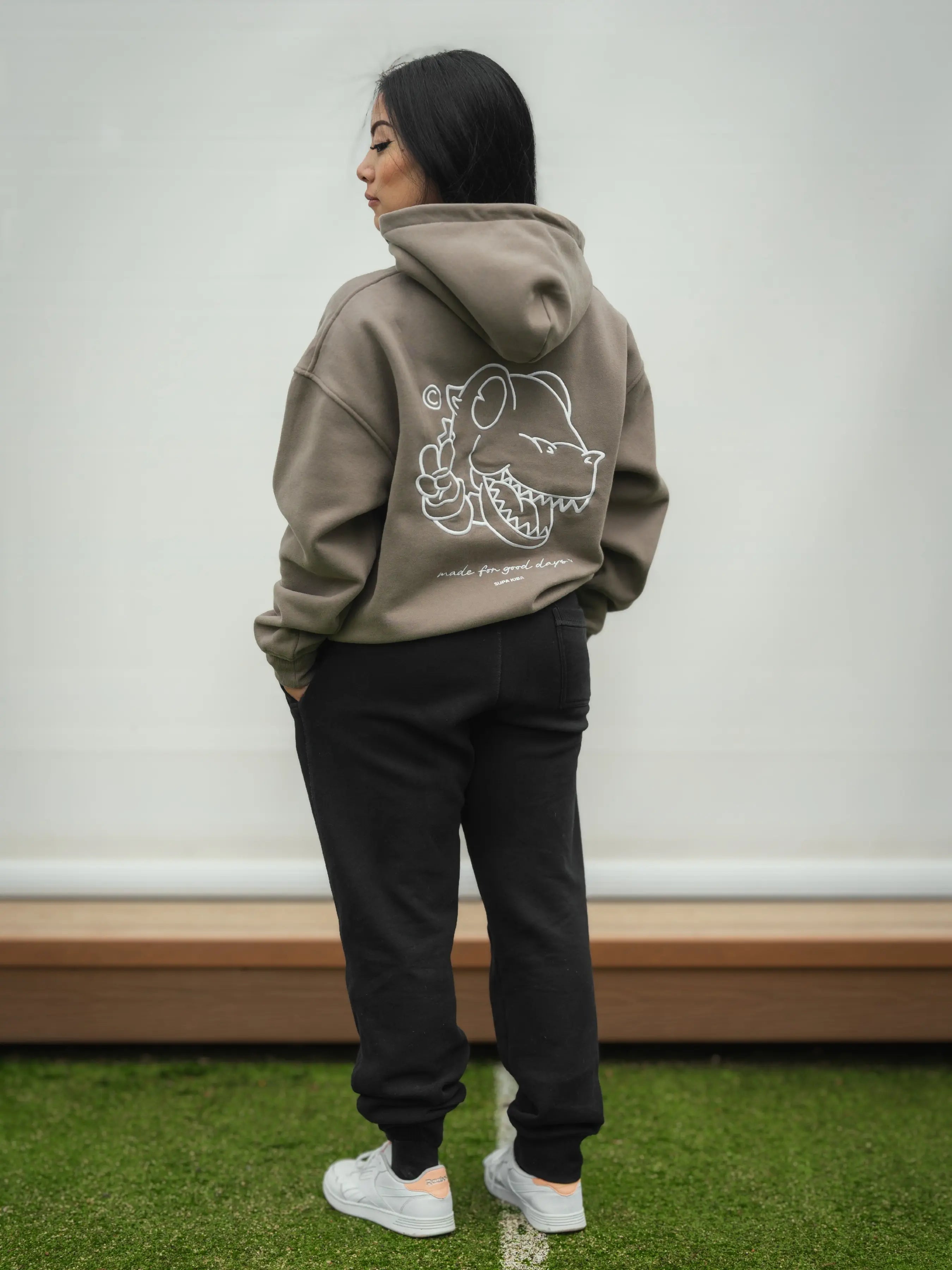 THE SIGNATURE — Hoodie