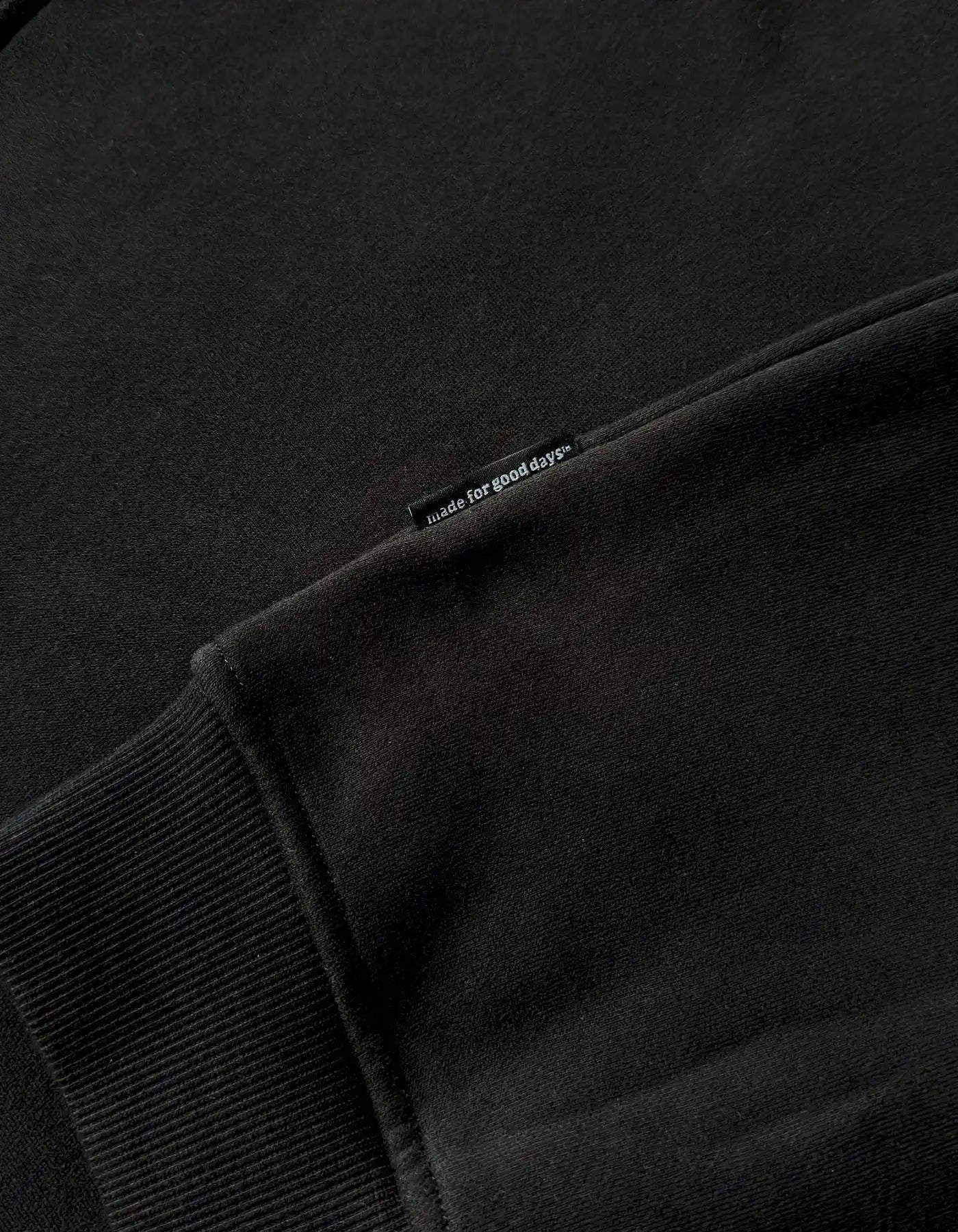 THE SIGNATURE — Hoodie