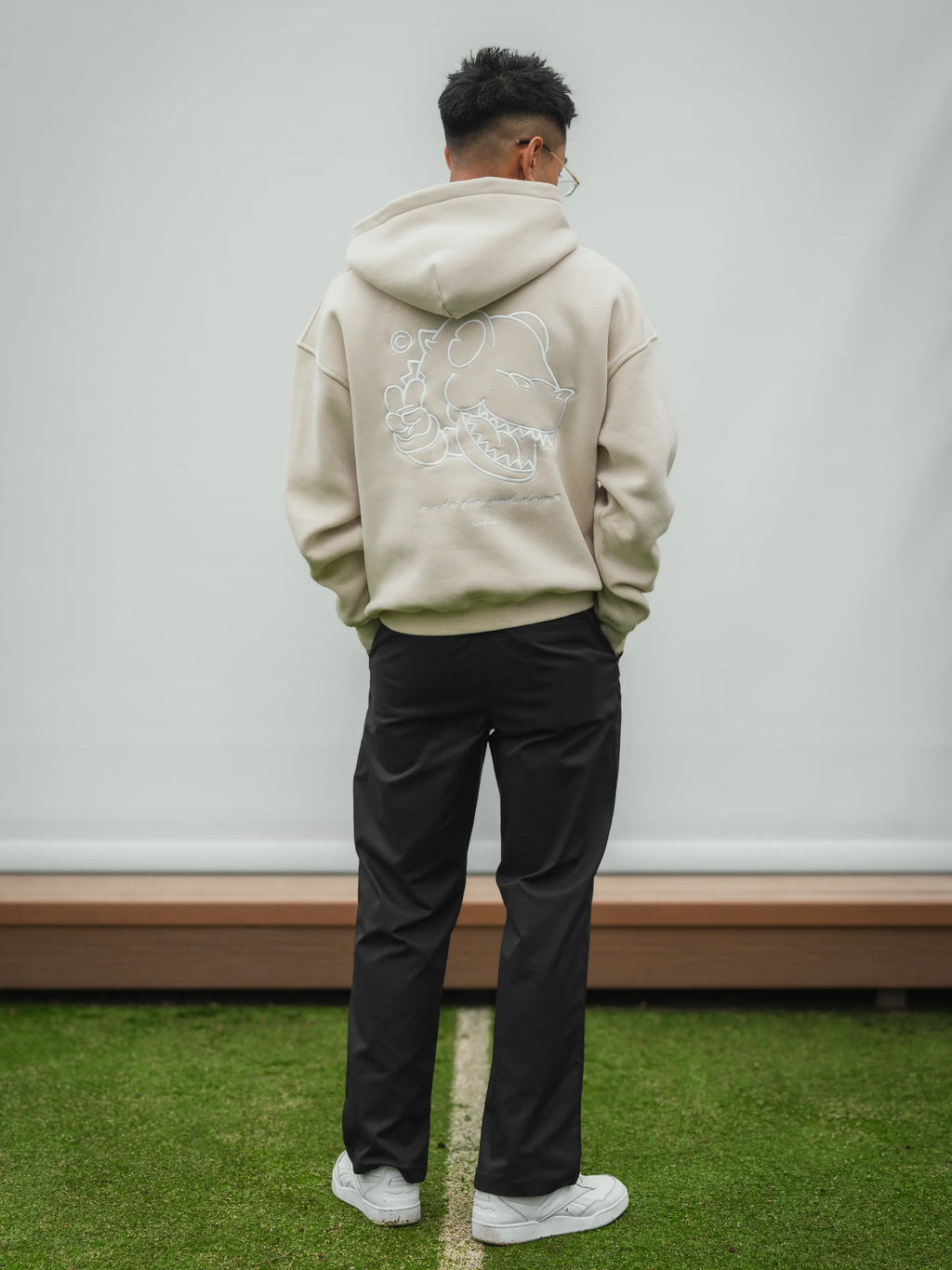 THE SIGNATURE — Hoodie