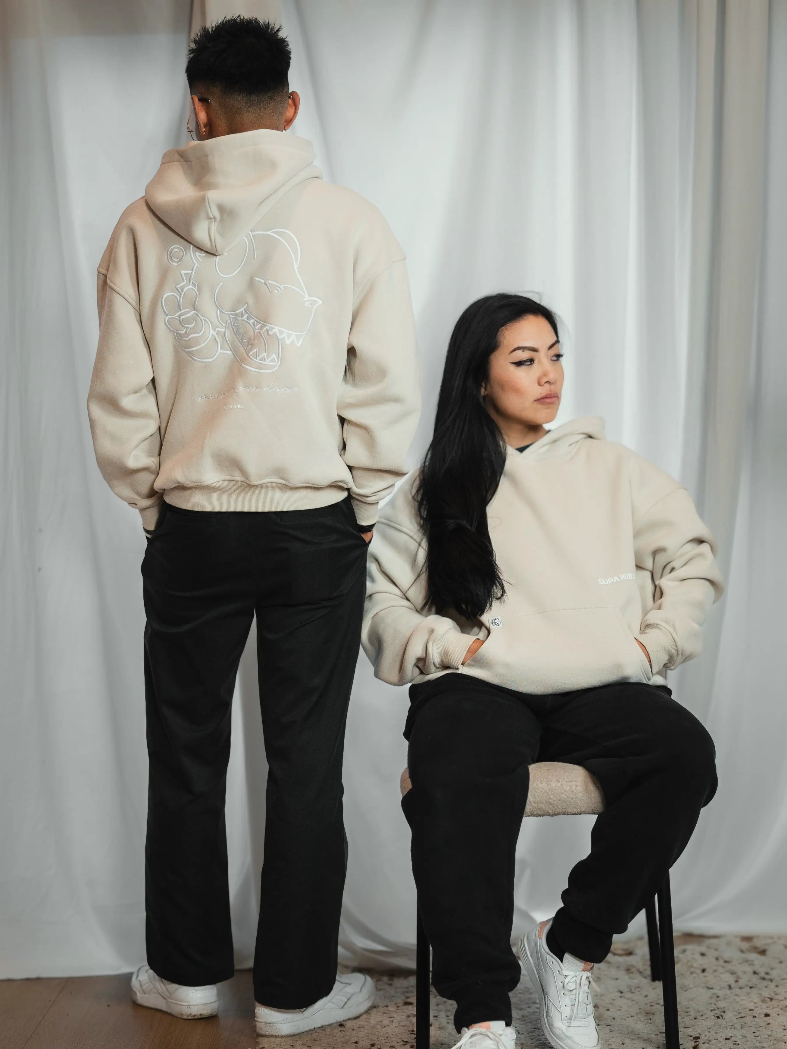 THE SIGNATURE — Hoodie