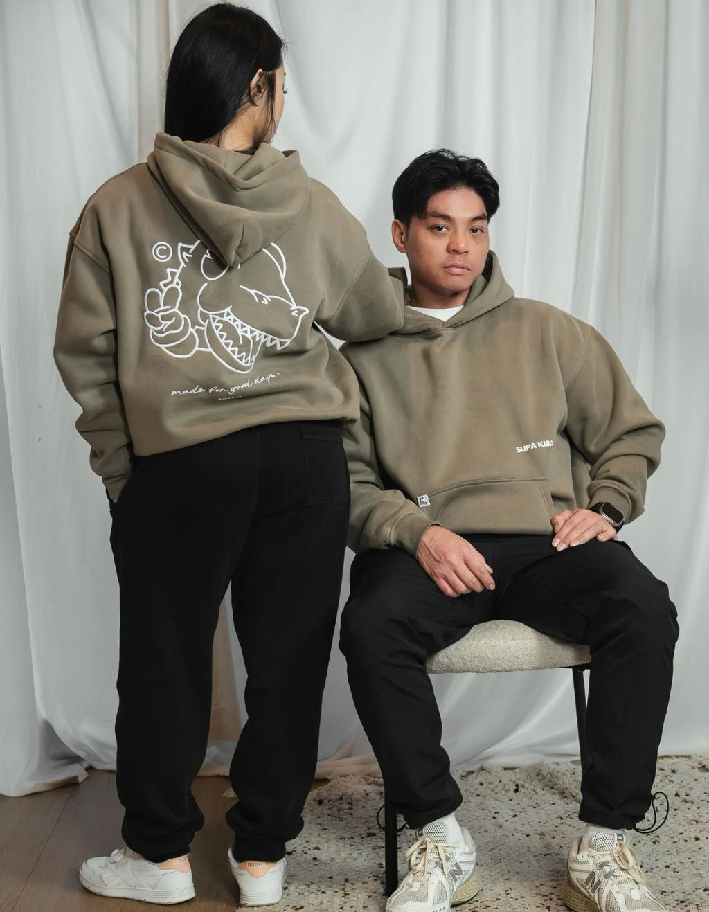 THE SIGNATURE — Hoodie