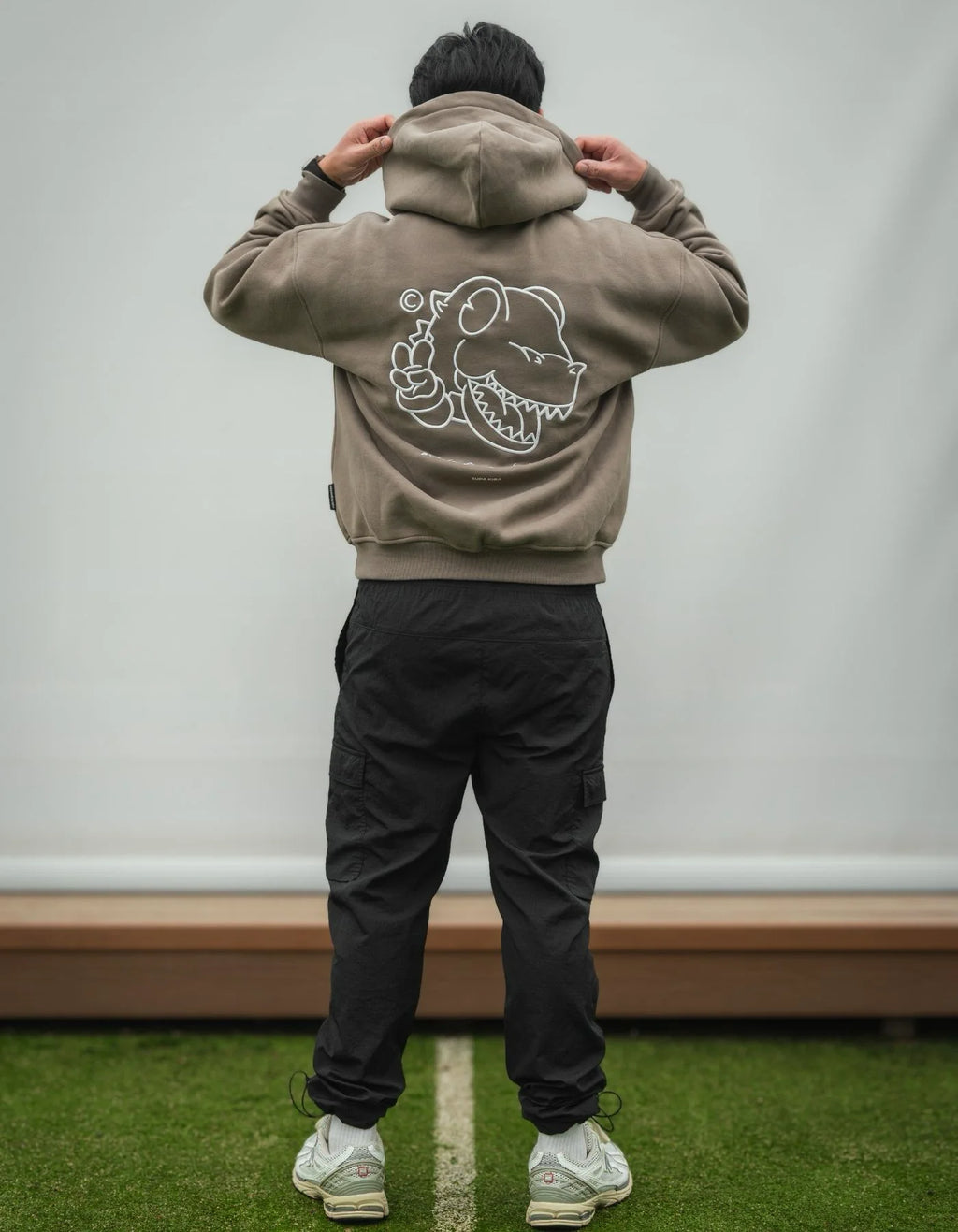 THE SIGNATURE — Hoodie