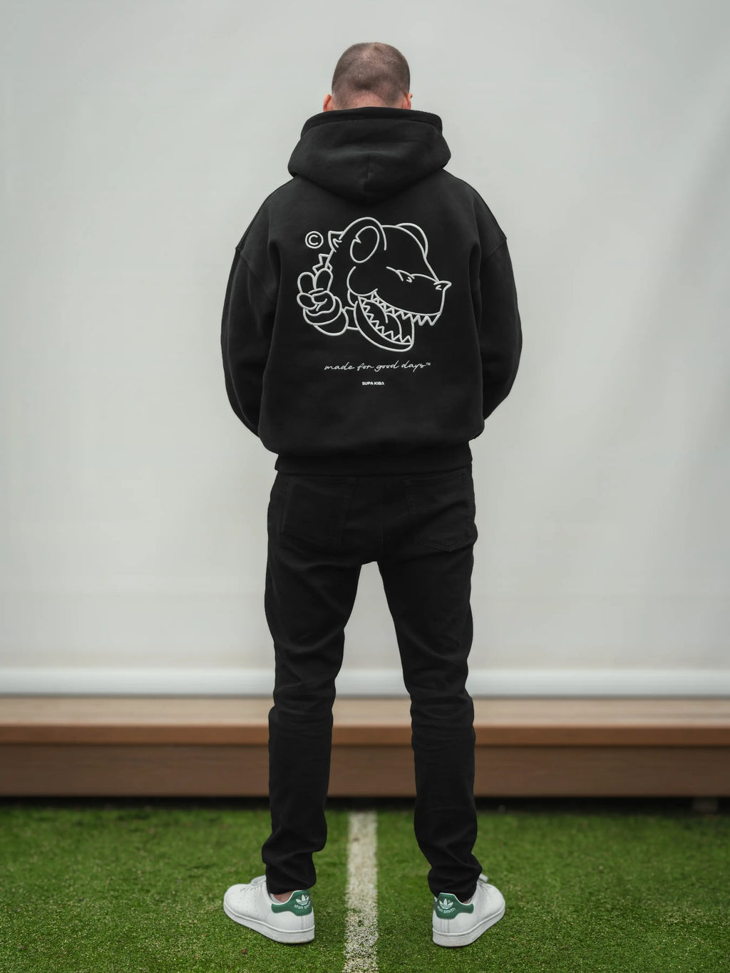 THE SIGNATURE — Hoodie