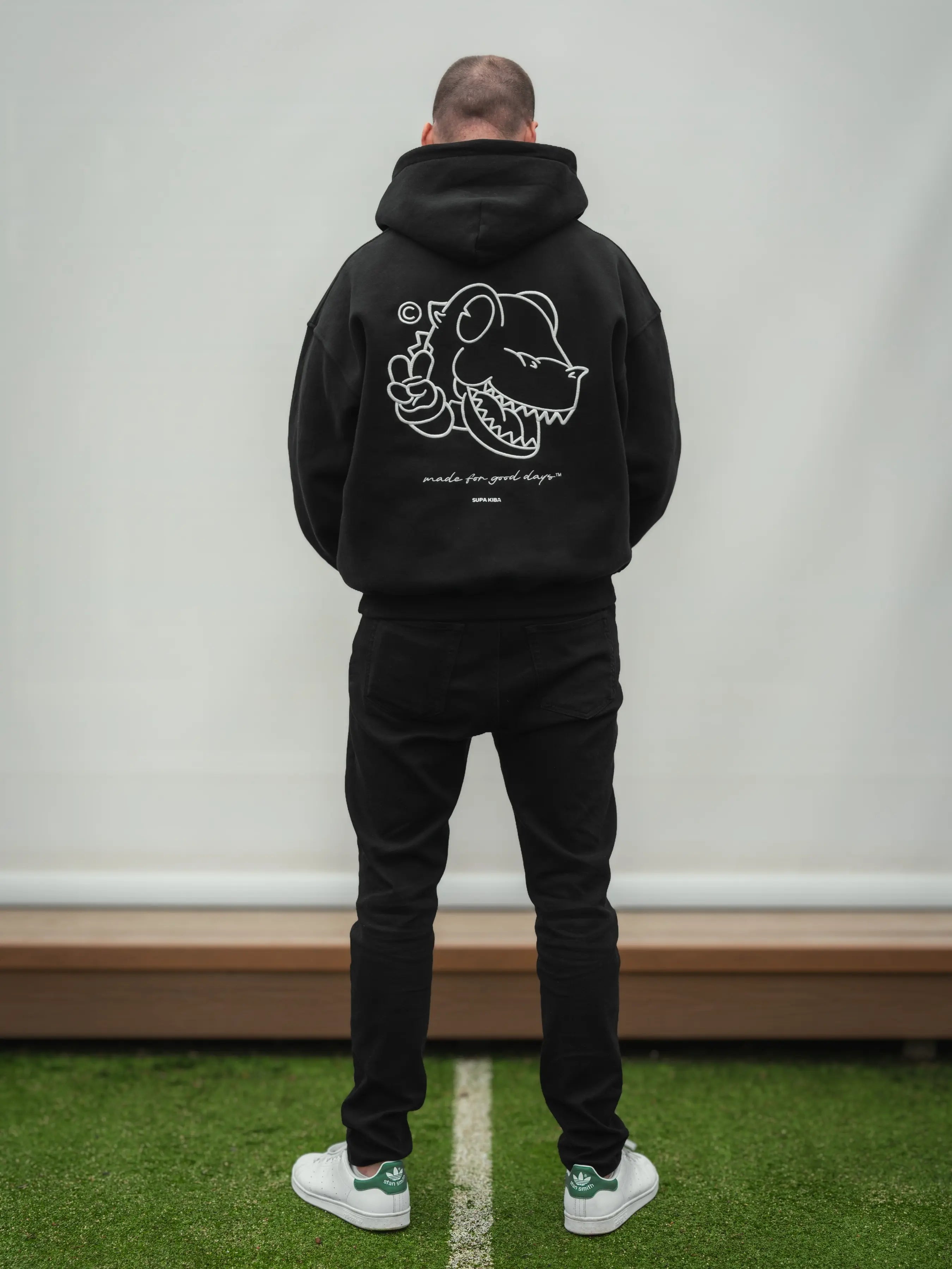 THE SIGNATURE — Hoodie