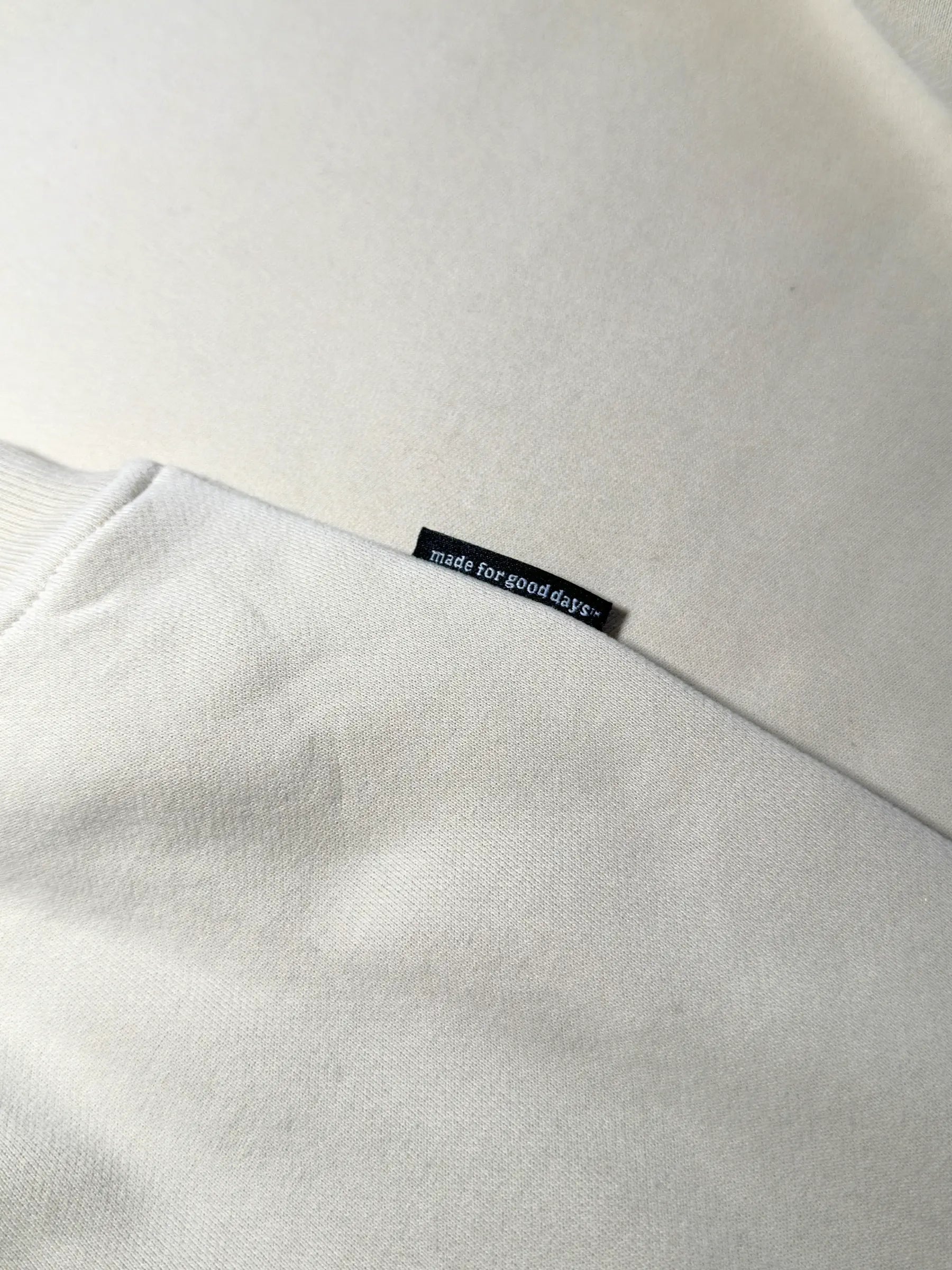 THE SIGNATURE — Hoodie