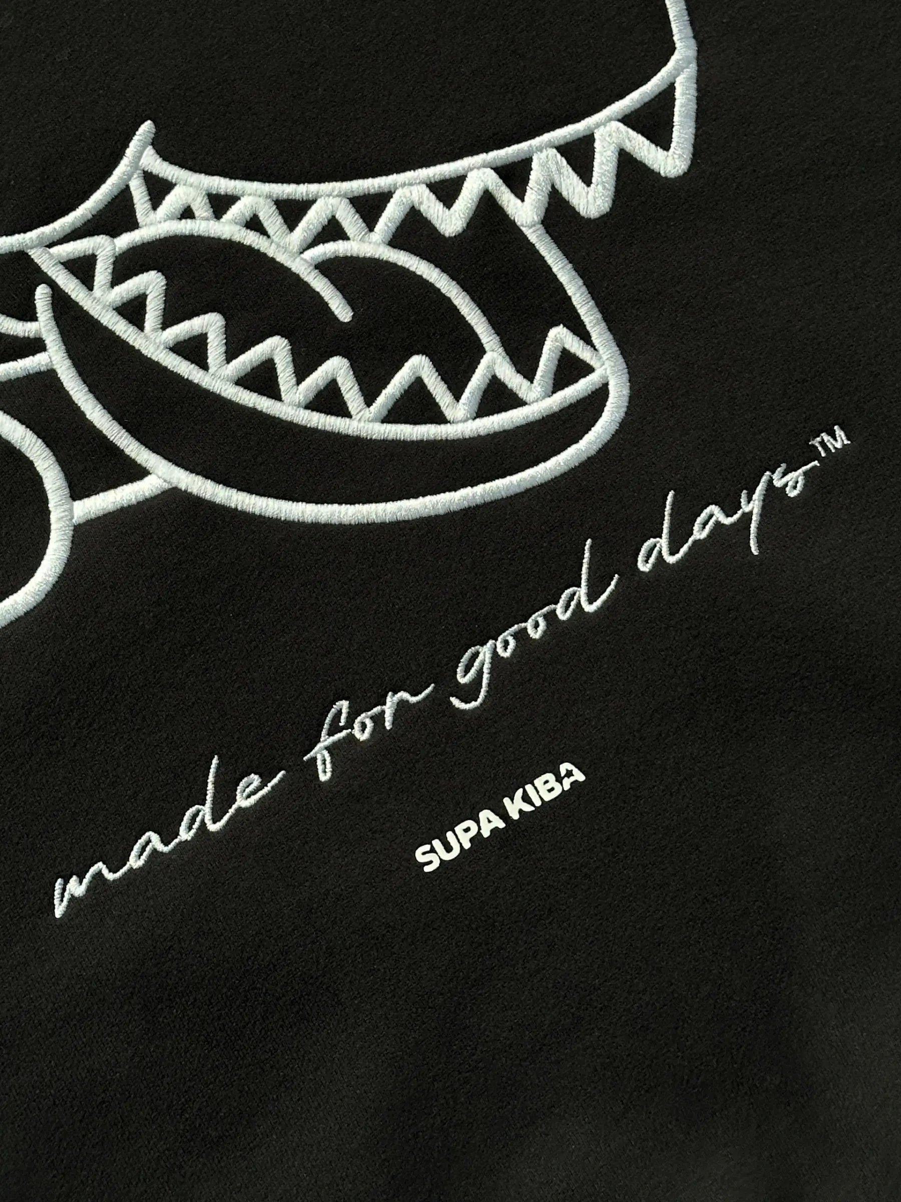 THE SIGNATURE — Hoodie